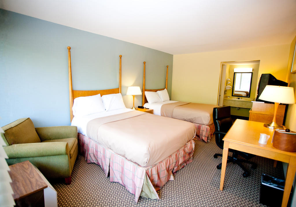 Star City Inn And Suites Grove City Room photo